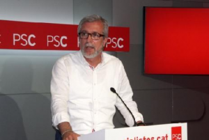 Josep Fèlix Ballesteros, president de la gestora del PSC, en roda de premsa. 