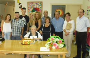 Foto de família amb l'àvia centenària